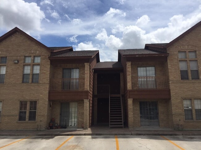 Building Photo - 1752 Tiara Trail