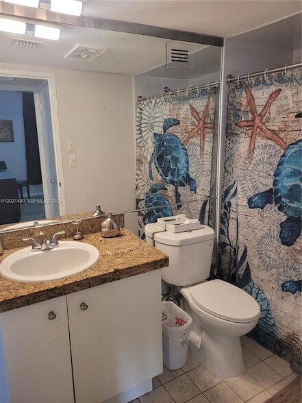 Building Photo - 9195 Collins Ave