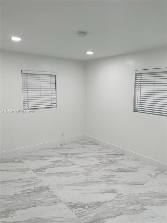 Building Photo - 4337 SW 49th St