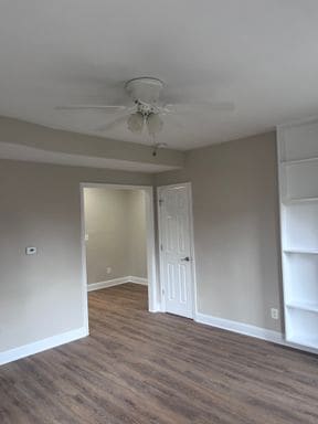 Building Photo - 8611 Flower Ave - Unit 1  - Sunny 2 Bed in Tacoma Park!  Pet’s Allowed! Parking!