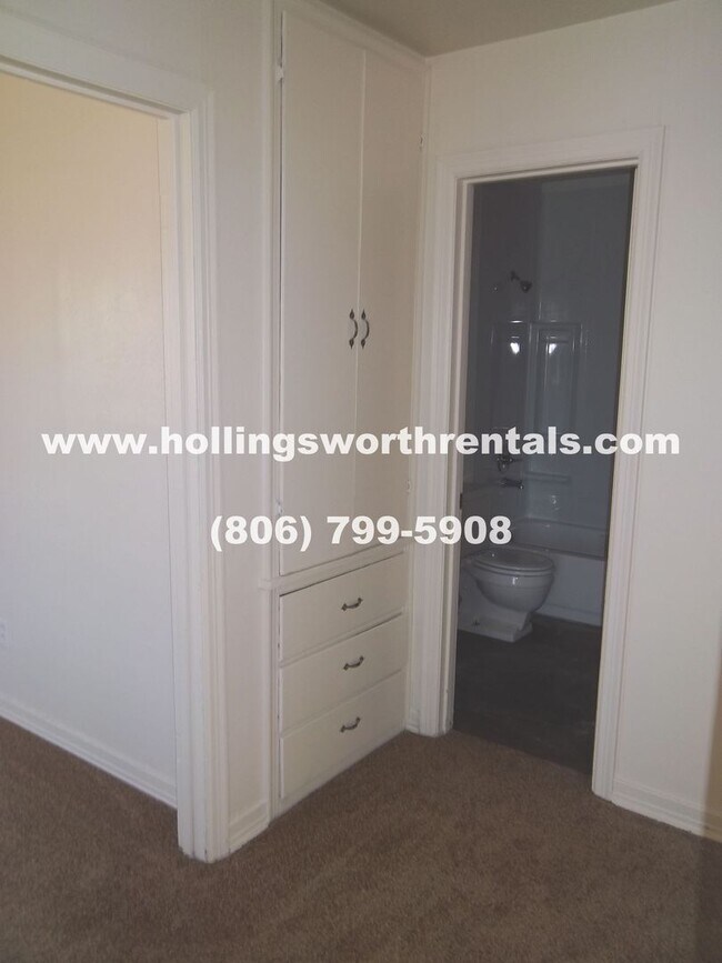 Building Photo - Cute 2 bedroom 1 bath House