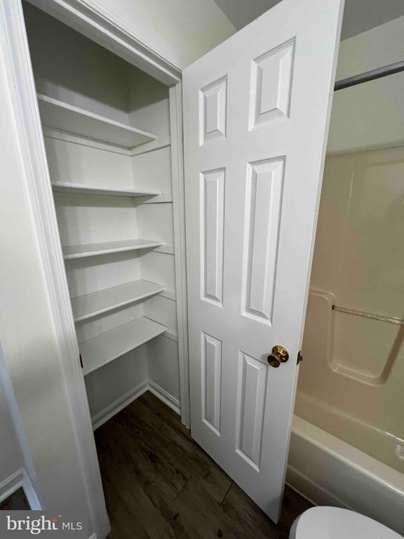 Building Photo - 6247 Spring Knoll Dr