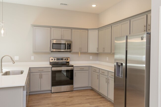 Building Photo - 4731 Stunner Ln