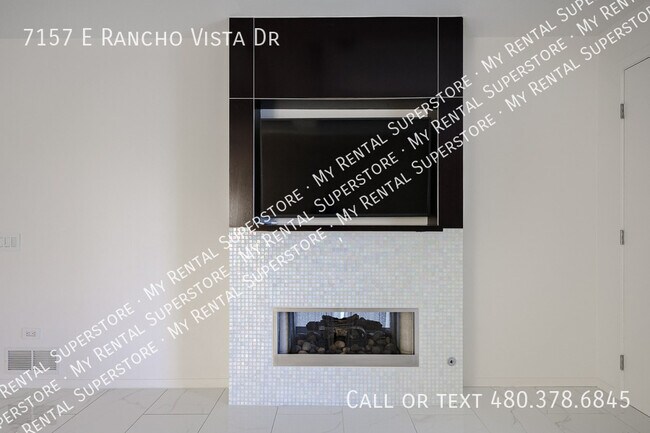 Building Photo - 7157 E Rancho Vista Dr