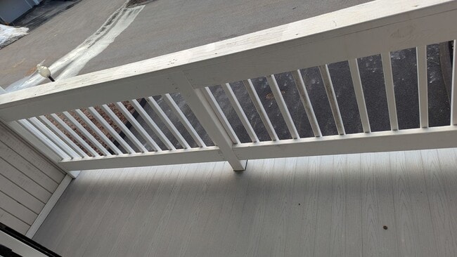 Building Photo - ***Please Respond Directly to the Online Listing, Calls May Not Be Returned***