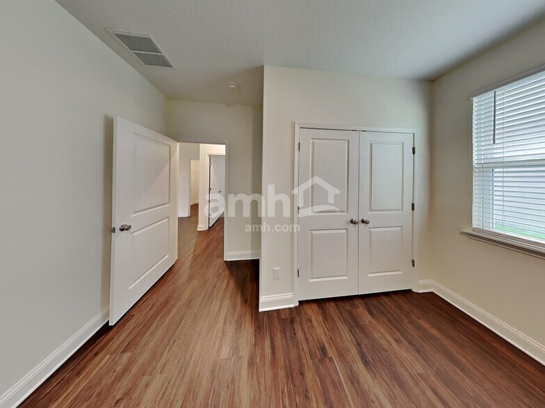 Building Photo - 621 Onate Cir