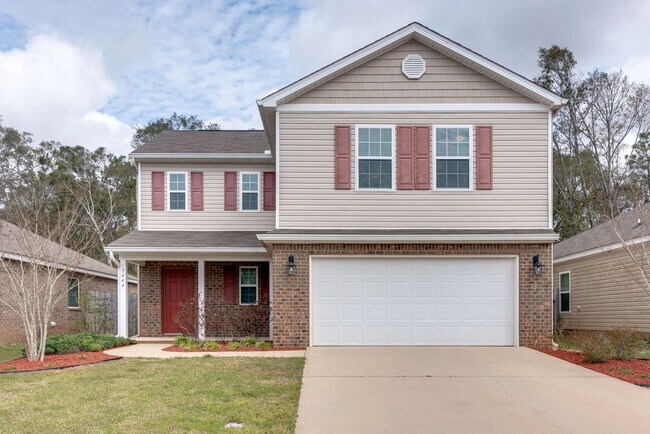 Primary Photo - Beautiful 4-Bedroom Home - Wynfield Subdiv...