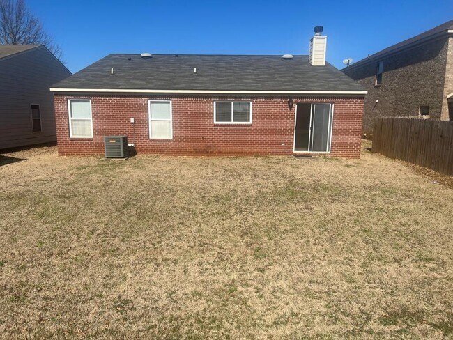 Building Photo - 202 Harold Murphy Dr