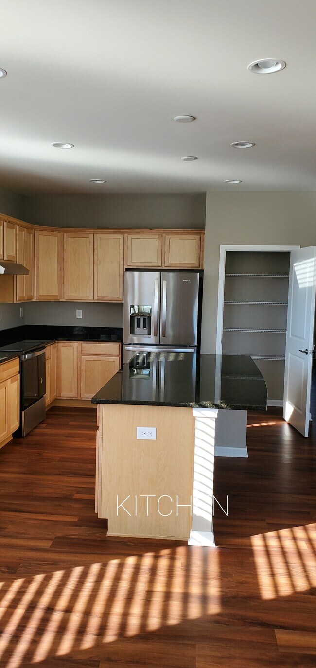 Building Photo - 3800 Misty Grove Ct