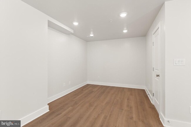 Building Photo - 1100 Bladensburg Rd NE