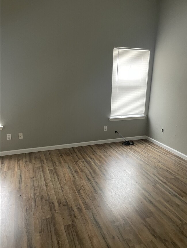 Building Photo - 7306 Dartmouth Dr