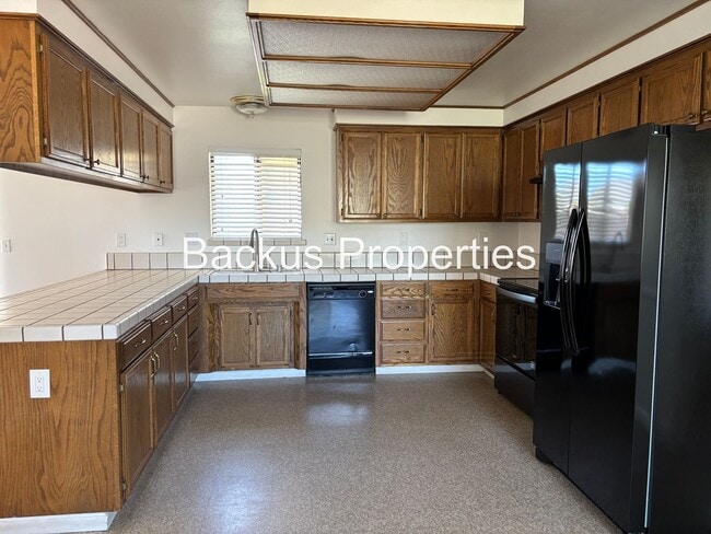 Building Photo - Wonderful Three bedroom Home in Greenfield