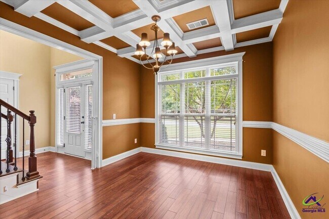 Building Photo - 300 Cheshire Dr