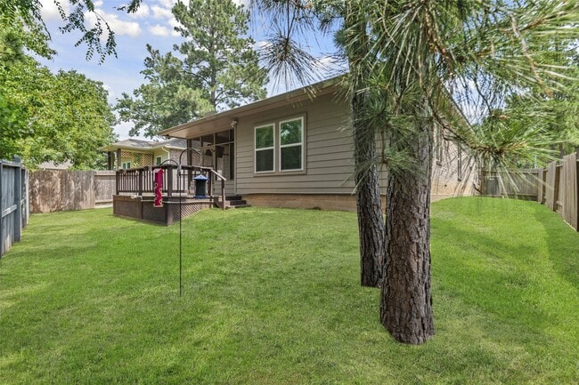 Building Photo - 18682 Legend Oaks Dr