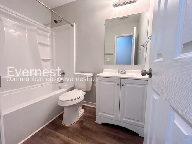 Building Photo - 5 Bed & 4 Bath House in Lithonia / Pet-Friendly /