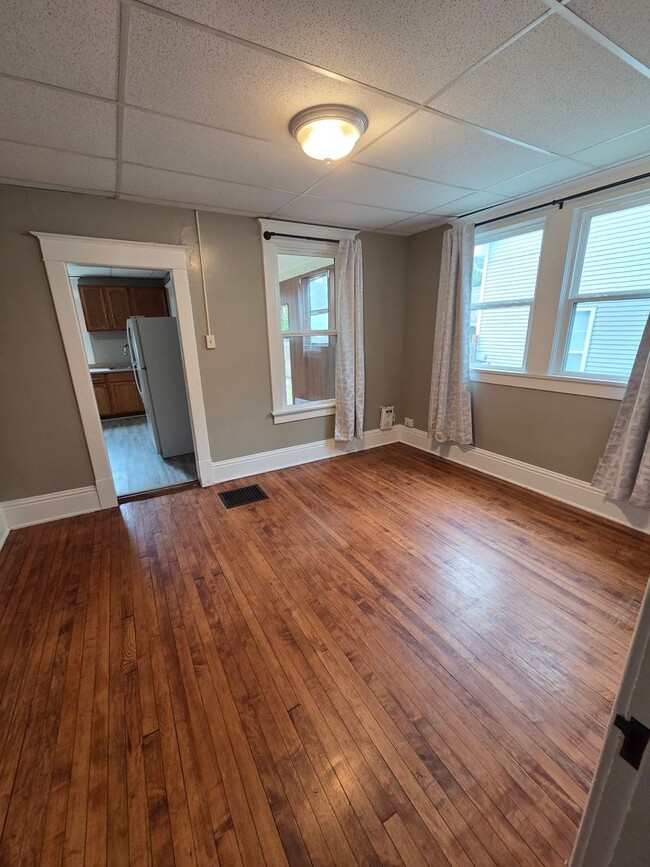 Building Photo - Italian Estates Property Management