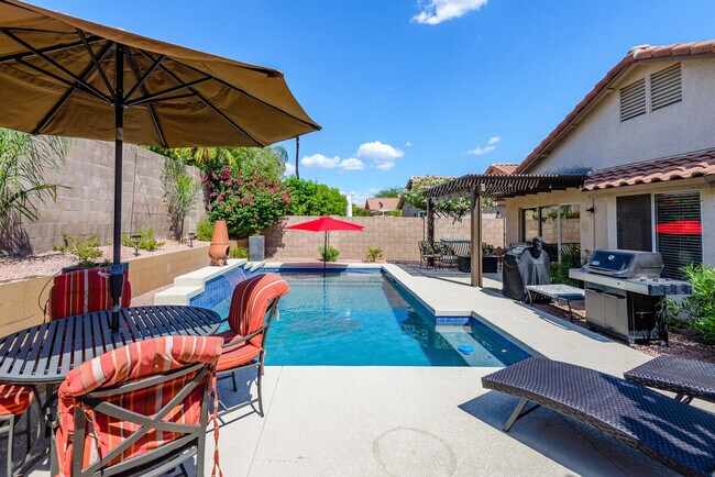 Building Photo - 7254 E Camino Del Monte