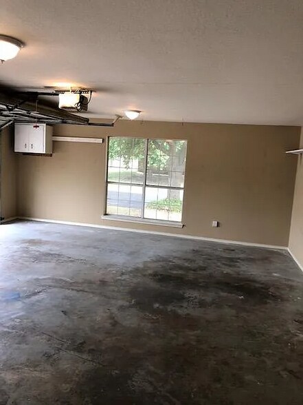 Building Photo - 1125 Dendron Dr