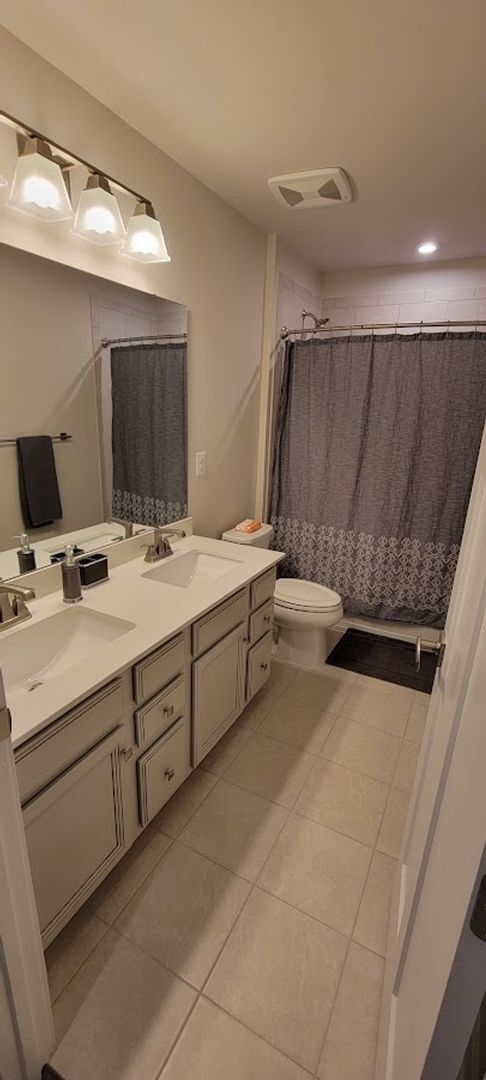 Building Photo - 11273 Wheeler Ridge Dr