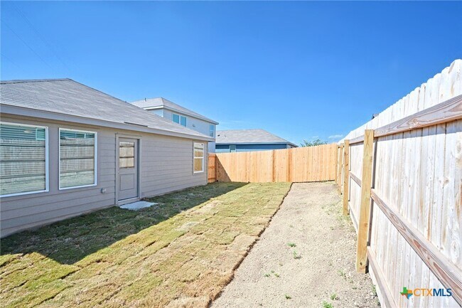 Building Photo - 1542 Tiptop Mdw