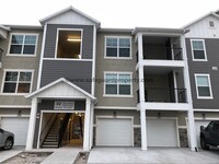 Building Photo - Gorgeous Herriman Condo