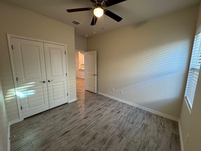 Building Photo - 5108 Rose Petal Ct