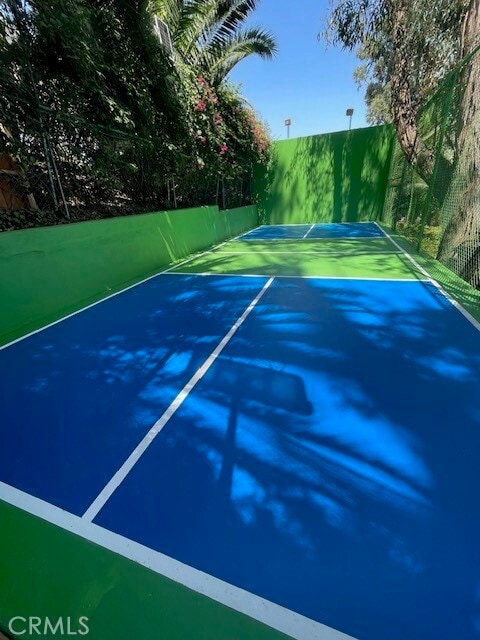 Building Photo - 141 S Peralta Hills Dr