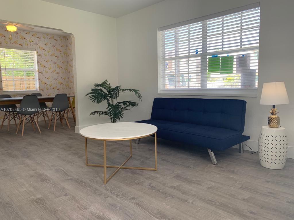 Building Photo - 12108 NE 5th Ave