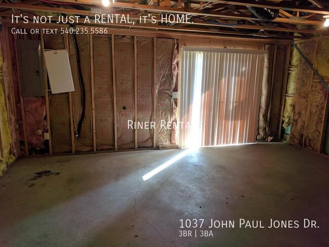 Building Photo - 1037 John Paul Jones Ln