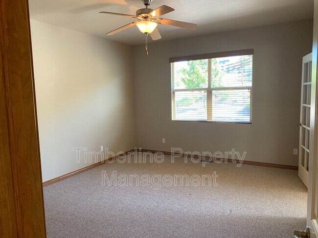 Building Photo - 15581 Lacuna Dr