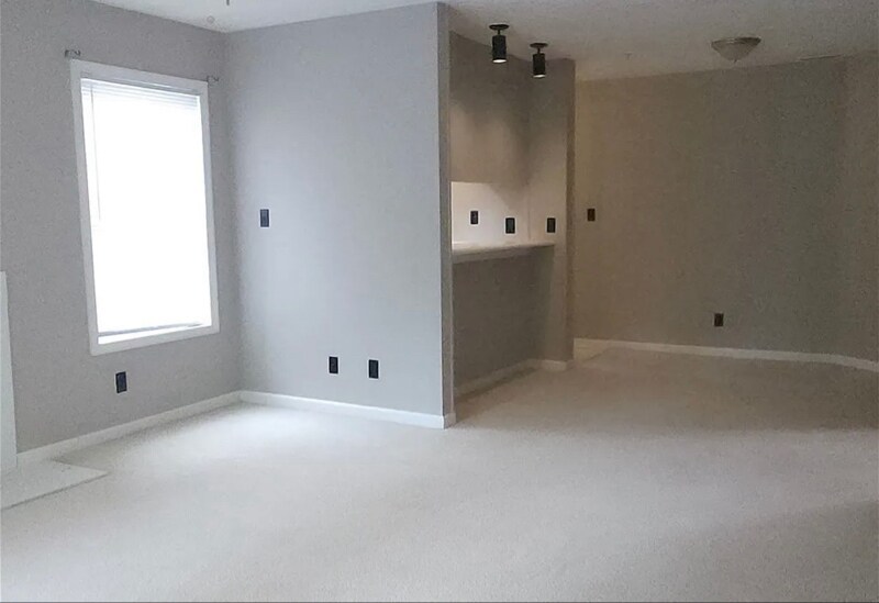 Primary Photo - 201 Waterdown Dr