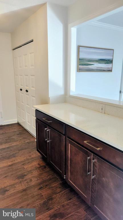 Building Photo - 6100 Westchester Park Dr