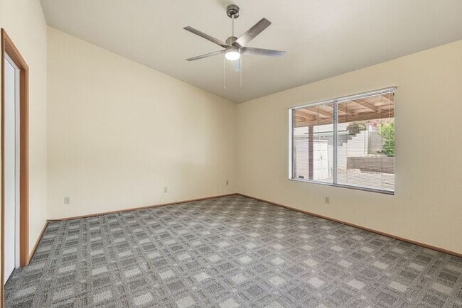 Building Photo - 8063 S New Abbey Dr