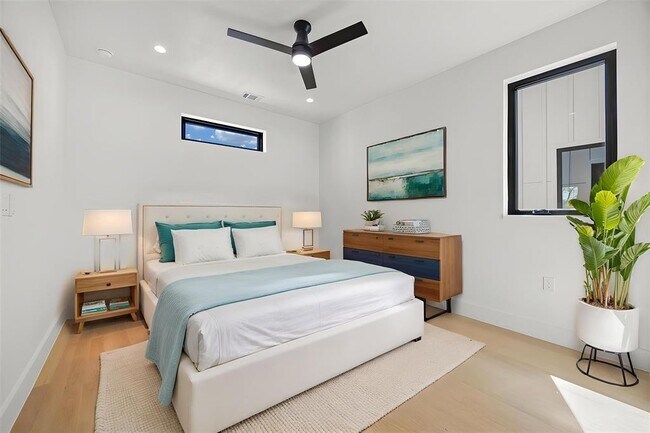 Building Photo - 4416 S 1st St