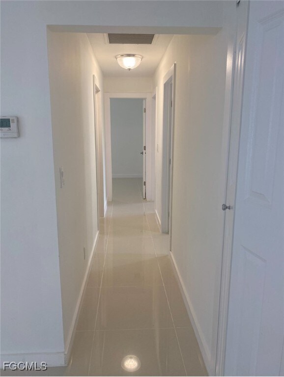 Building Photo - 5237 Warren St