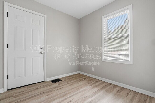 Building Photo - 782 Whitethorne Ave