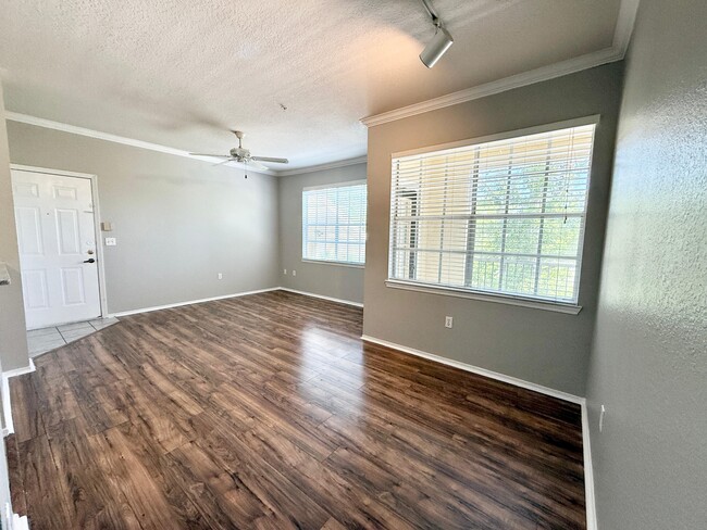 Building Photo - 2564 Robert Trent Jones Dr