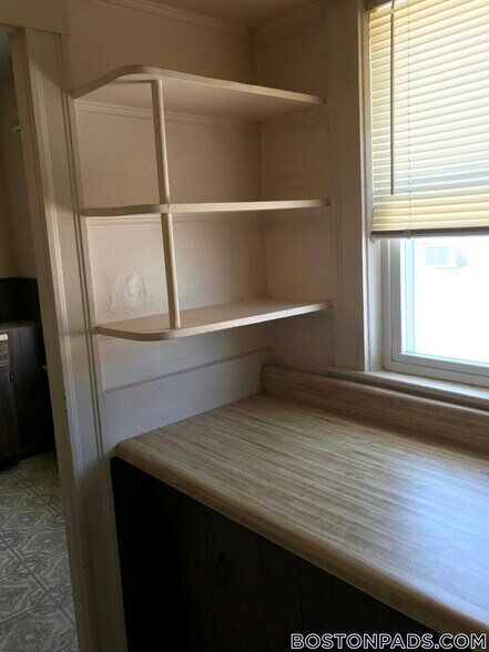 Building Photo - 62 Union St