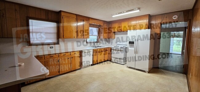 Building Photo - 4474 E Cottonwood Rd