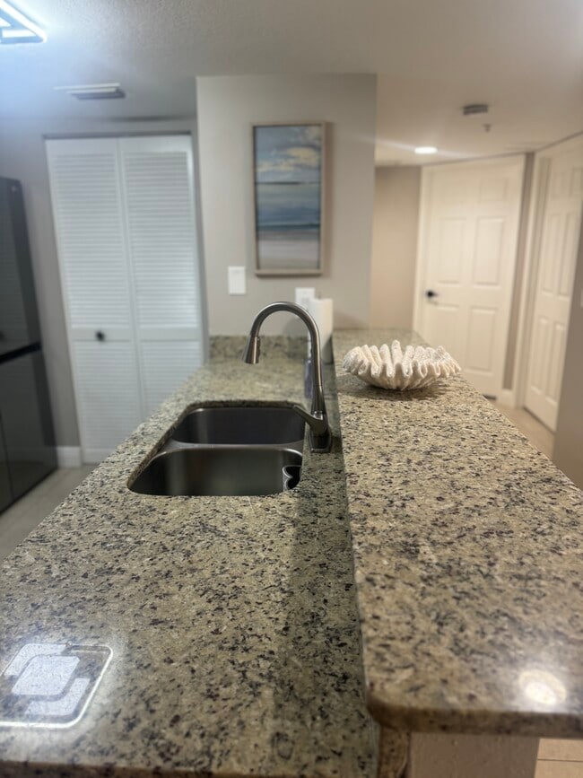 Building Photo - 4105 Residence Drive