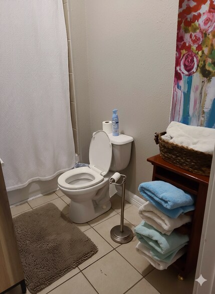 Building Photo - 6501 Jefferson Blvd