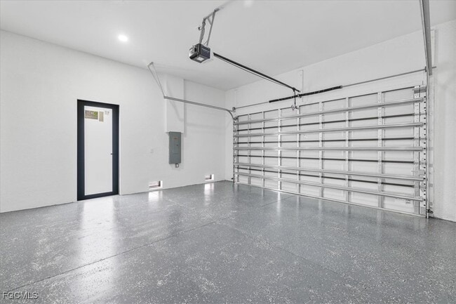 Building Photo - 4333 NW 33rd Ln