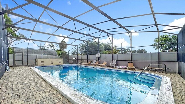 Building Photo - 851 Miles Ave