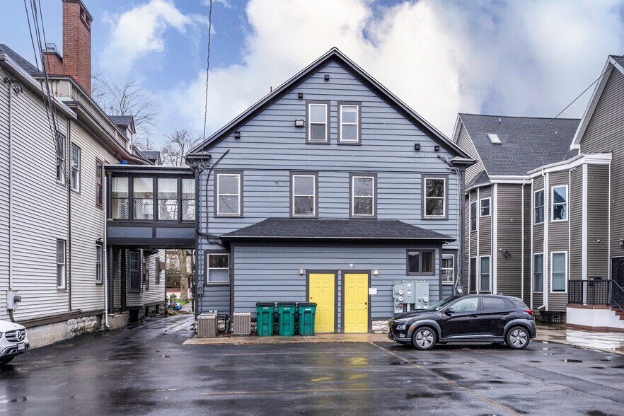Building Photo - 349 Elmwood Ave