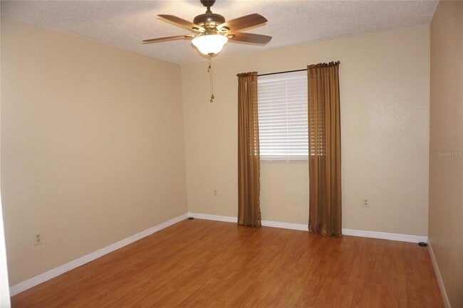 Building Photo - 10947 SW 83rd Ct