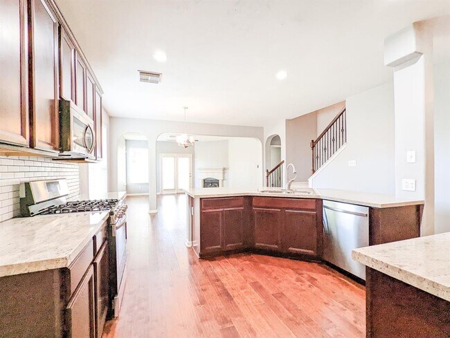 Building Photo - 6810 Summer Bridge Ln