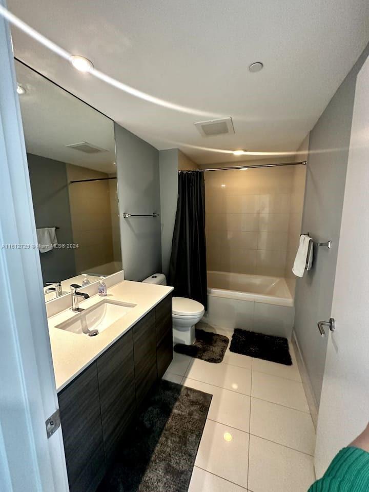 Building Photo - 1100 S Miami Ave