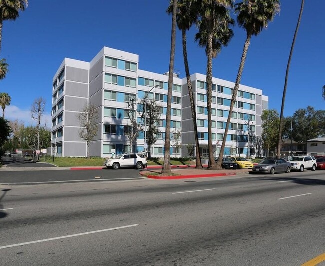Building Photo - 15211 Sherman Way
