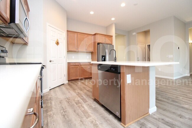 Building Photo - 13030 N Spinystar Dr