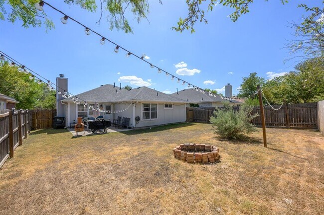 Building Photo - 14608 Rumfeldt St